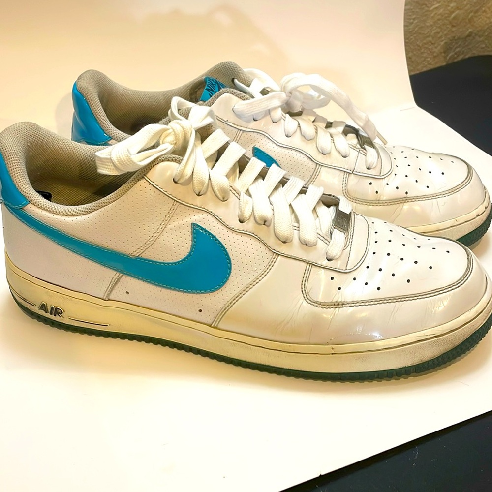 Nike Air Force ones ‘82
